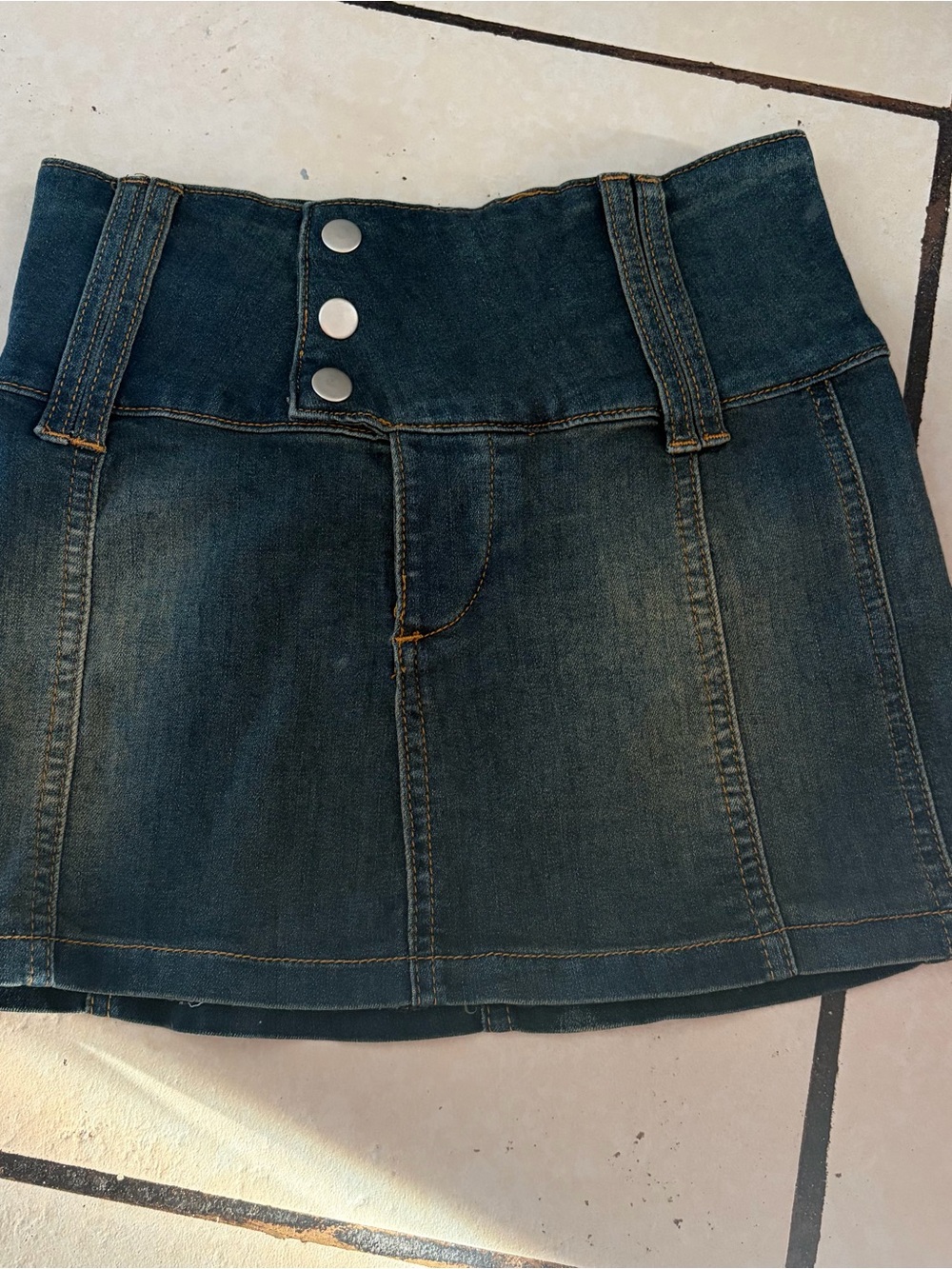 I am gia demin skirt